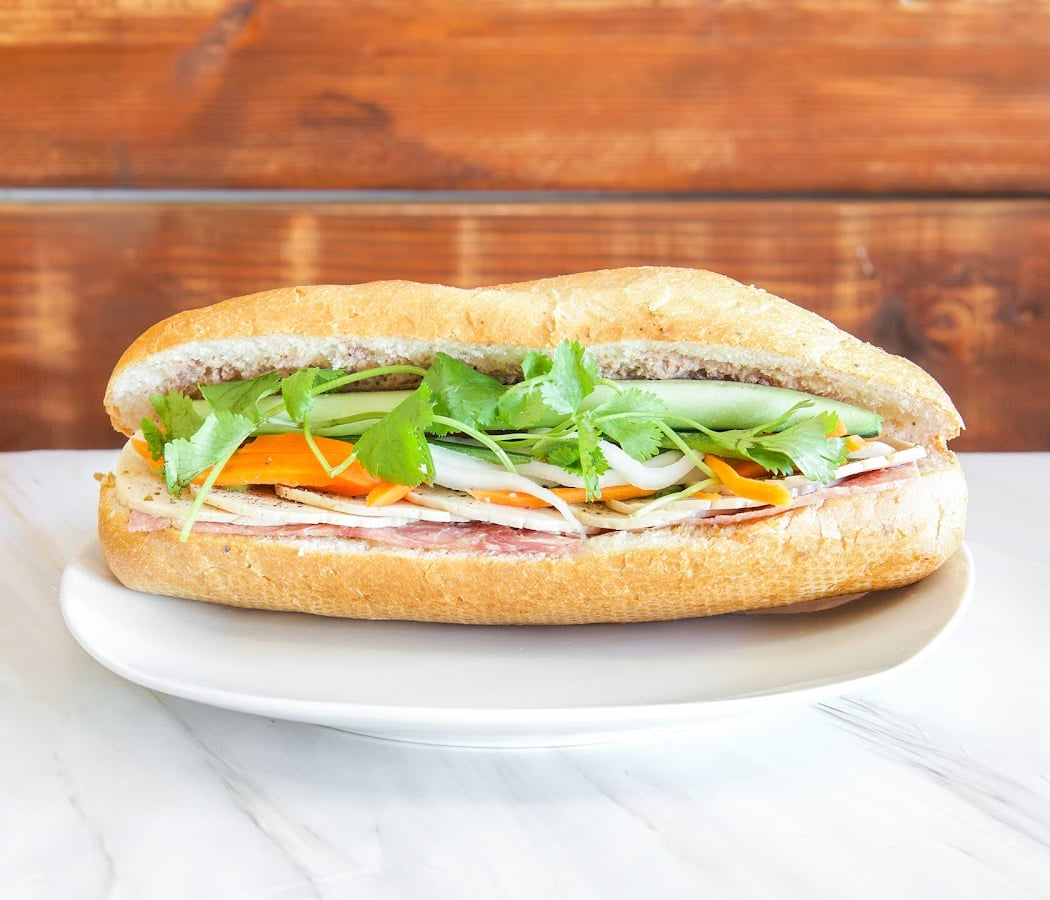 Banh Mi Express Poke Mi 1