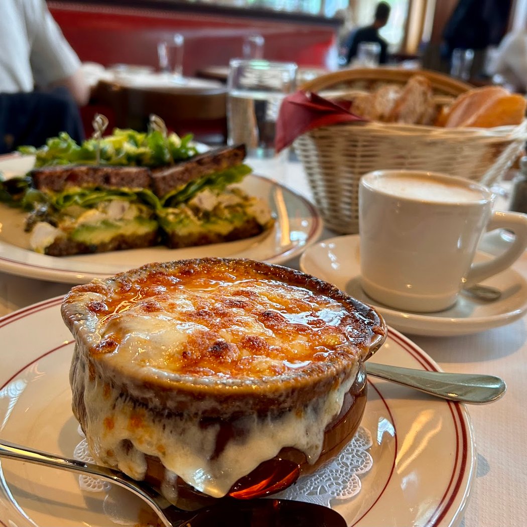 Le Diplomate 1