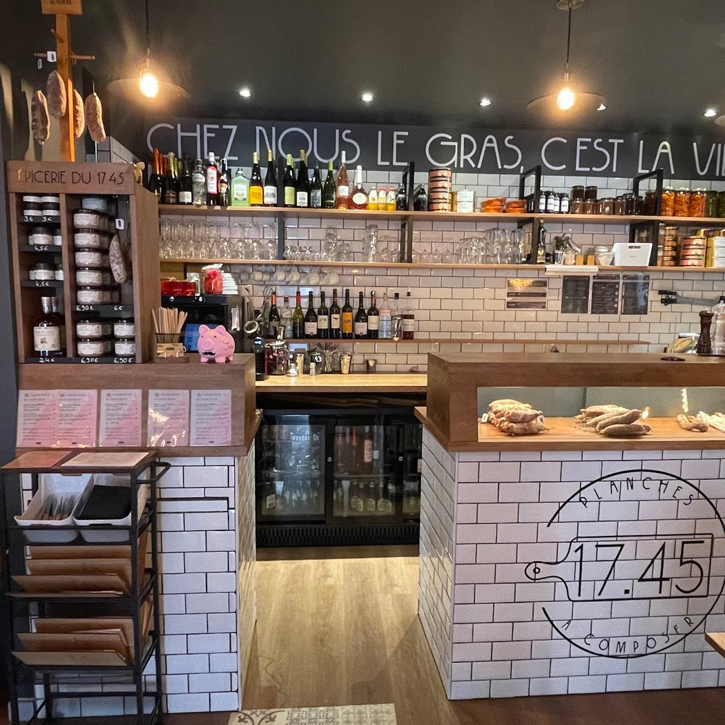 Le 17.45 Lisboa Bairro Alto - Composition of cheese and charcuterie boards 2