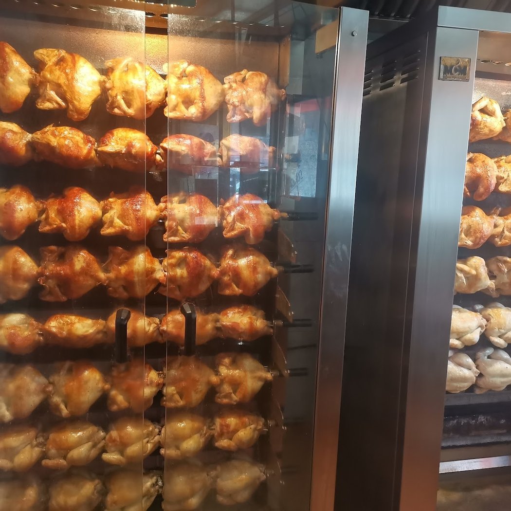 Asador de pollos El Pollo Loco 3