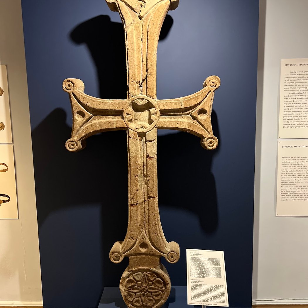 Dialogues sacrés : du Louvre au musée d’histoire de l’Arménie 1