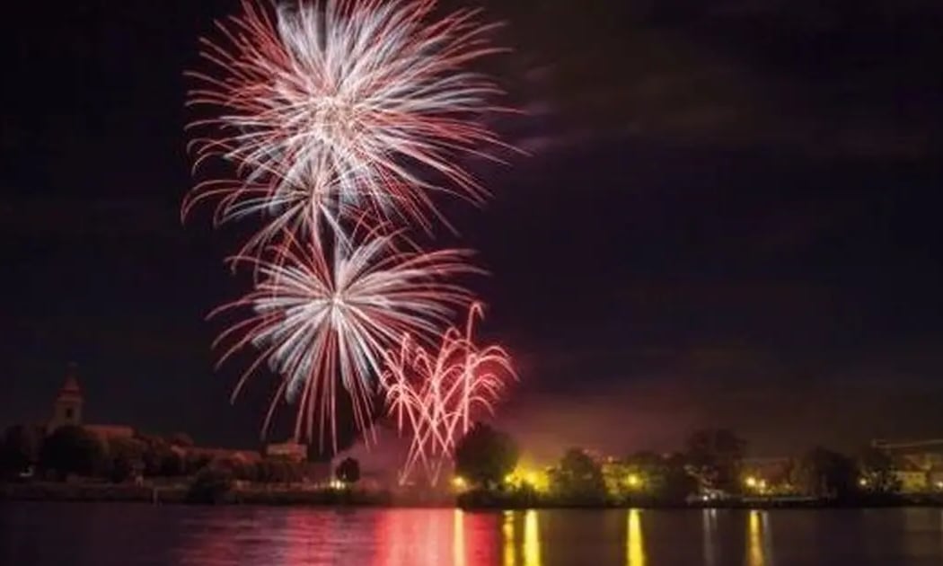 Feu d'artifice 1