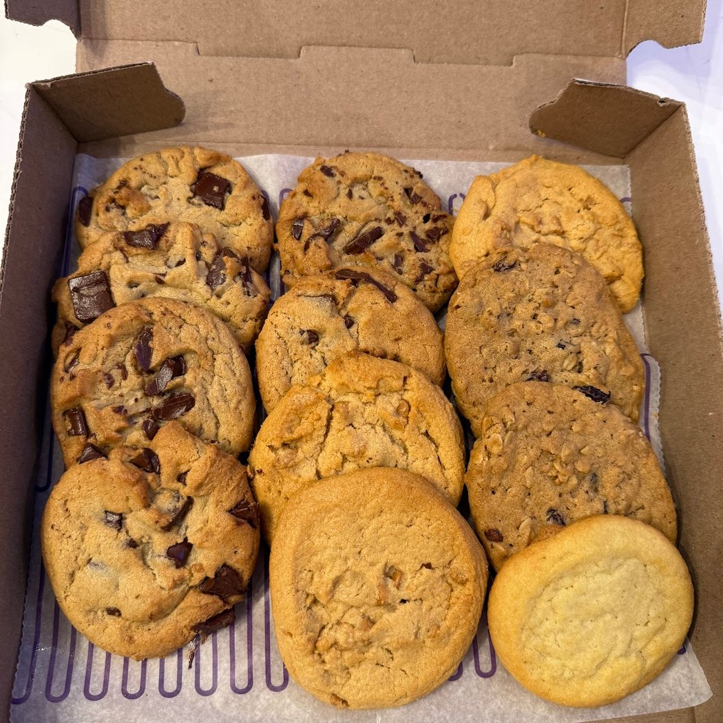 Insomnia Cookies 3