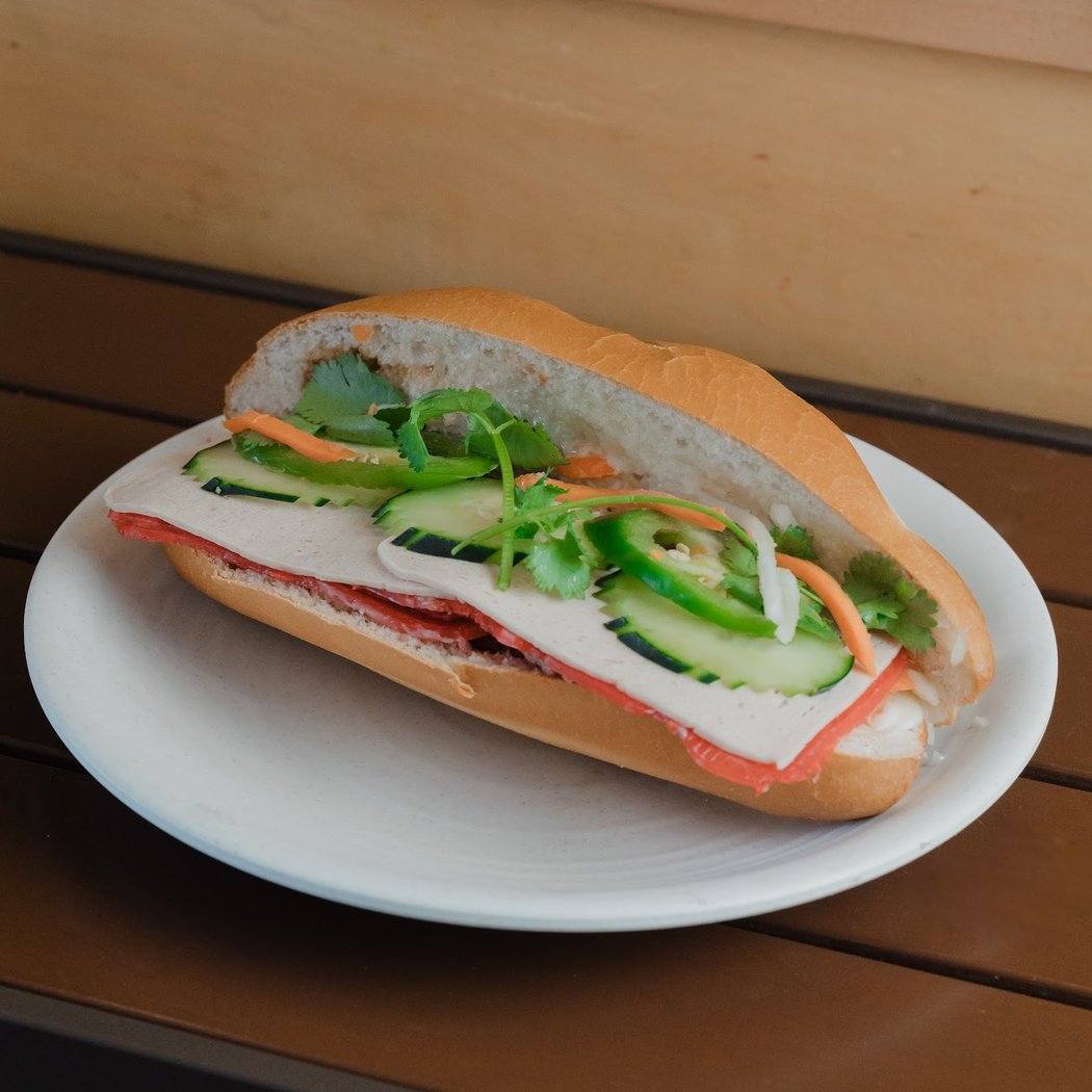Cay Cafe 3