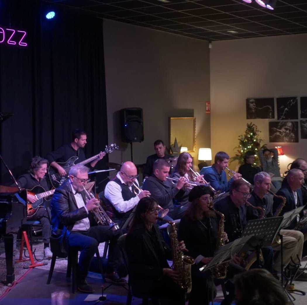 SURSONORA BIG BAND + COMBOS. CONCIERTO TALLERES NACHO BOTONERO 2