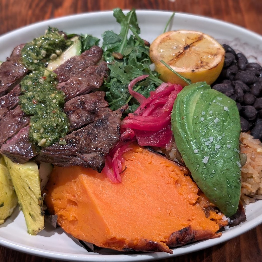 LUNA Mexican Kitchen - The Pruneyard 1