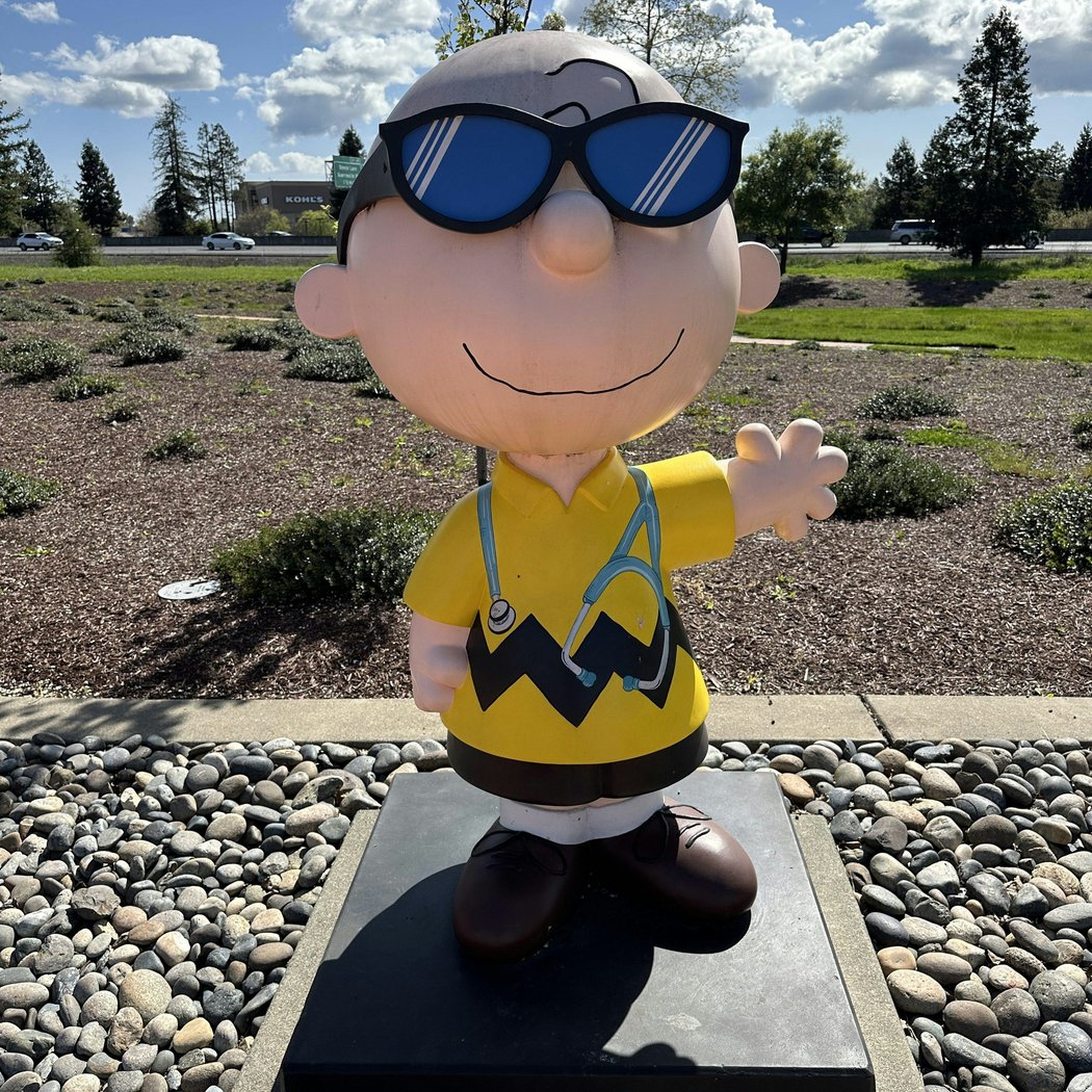 Snoopy and Charlie Brown Sculpture 2