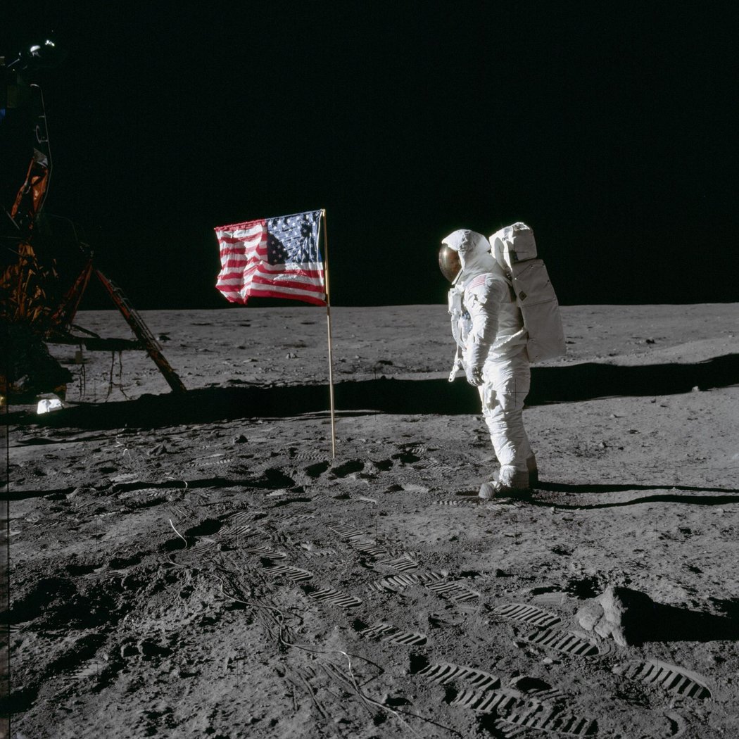 Apollo 11 in the Omni 2