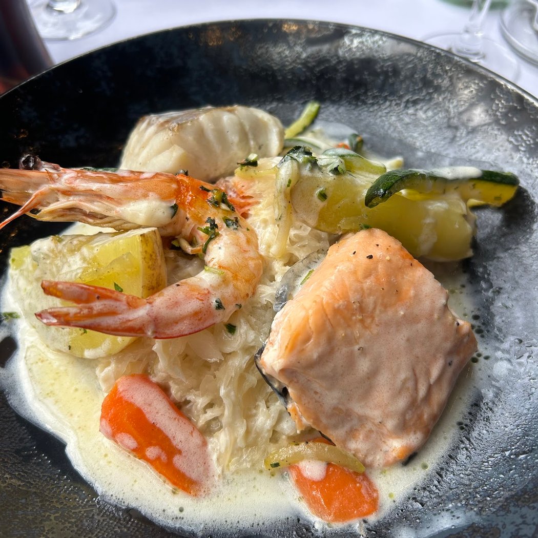 Café Lucien Brasserie 3