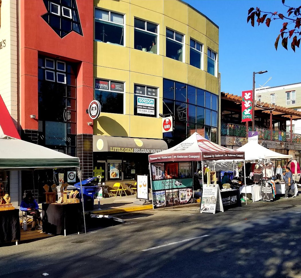 Telegraph Ave Holiday Street Fair and Grateful Days Festival 3