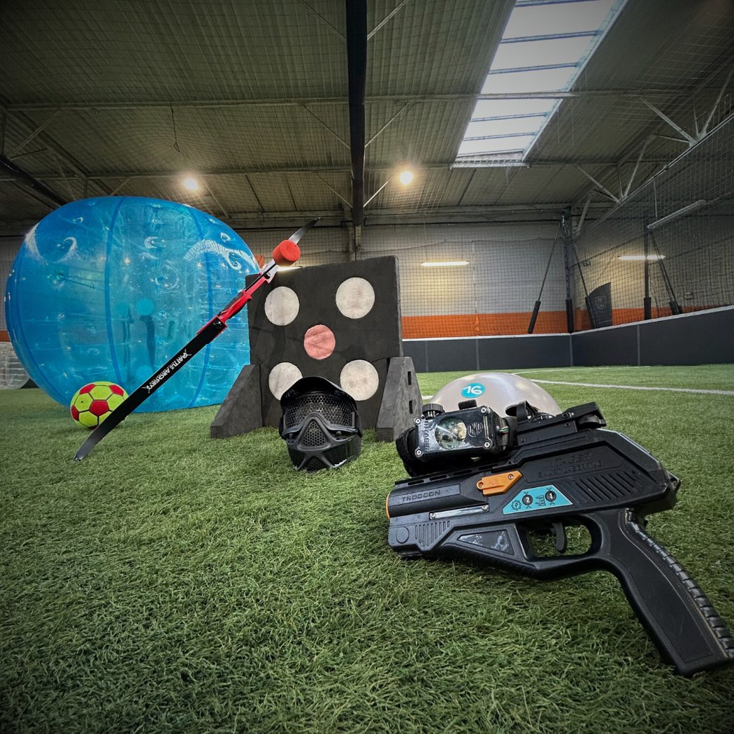UniGames Pau - Bubble Foot / Archery Game / Laser Game / Pau Lescar 1