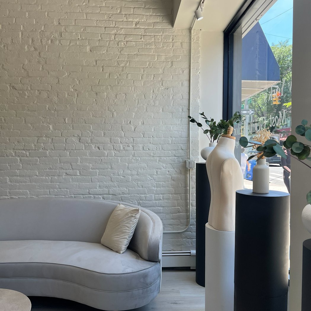 Alts | Alteration Specialists - Court St 3