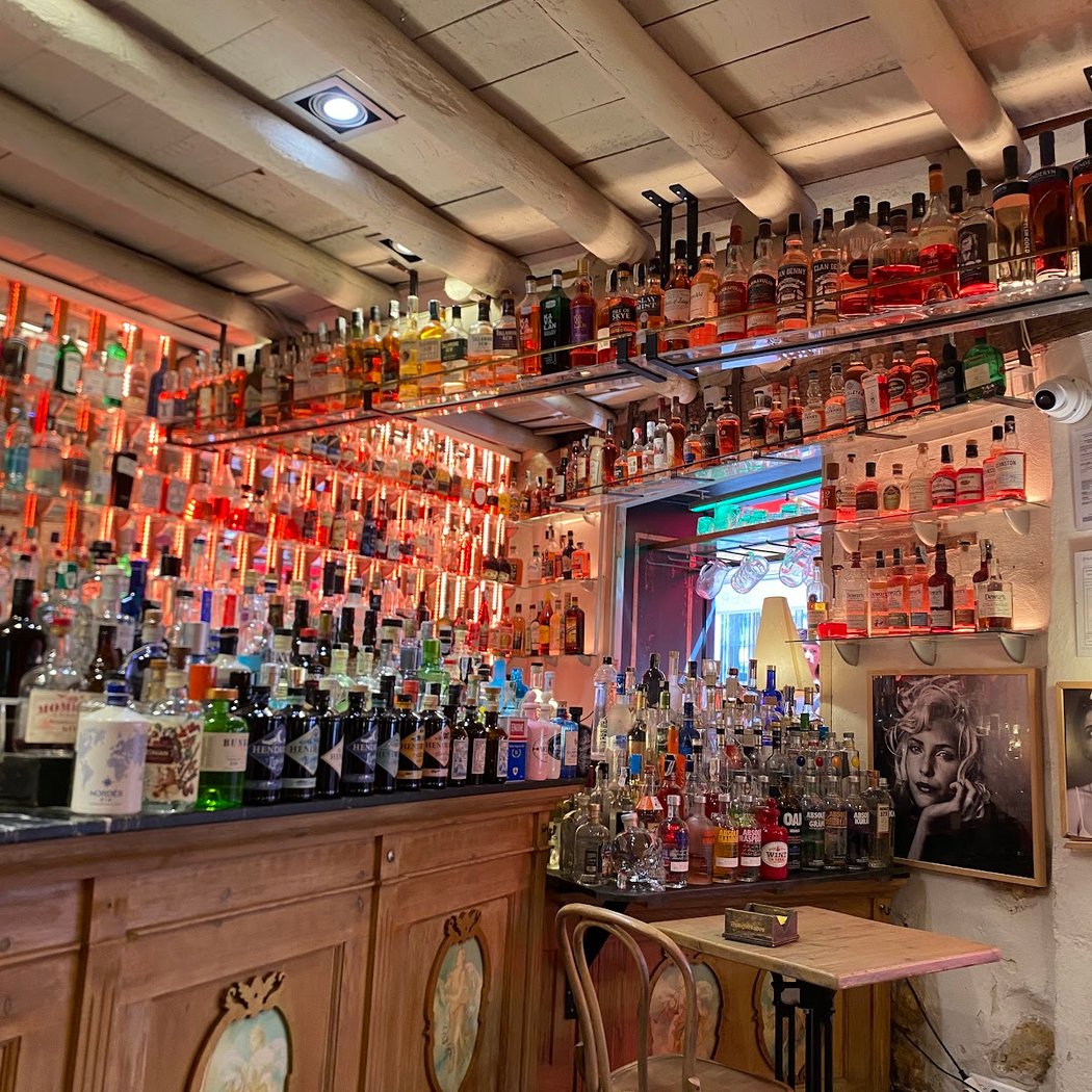 Antigüedades Bar de Tapas 3