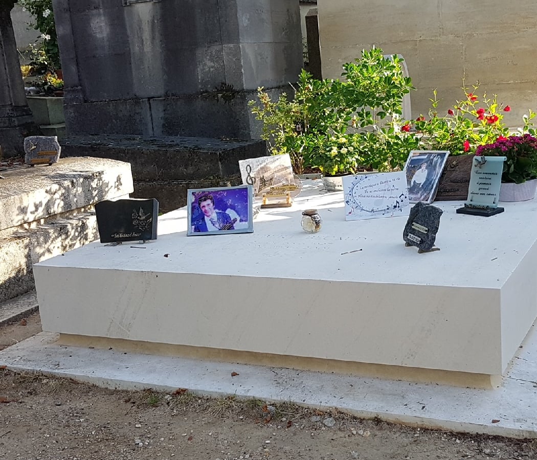 Tombe Gilbert Becaud 2