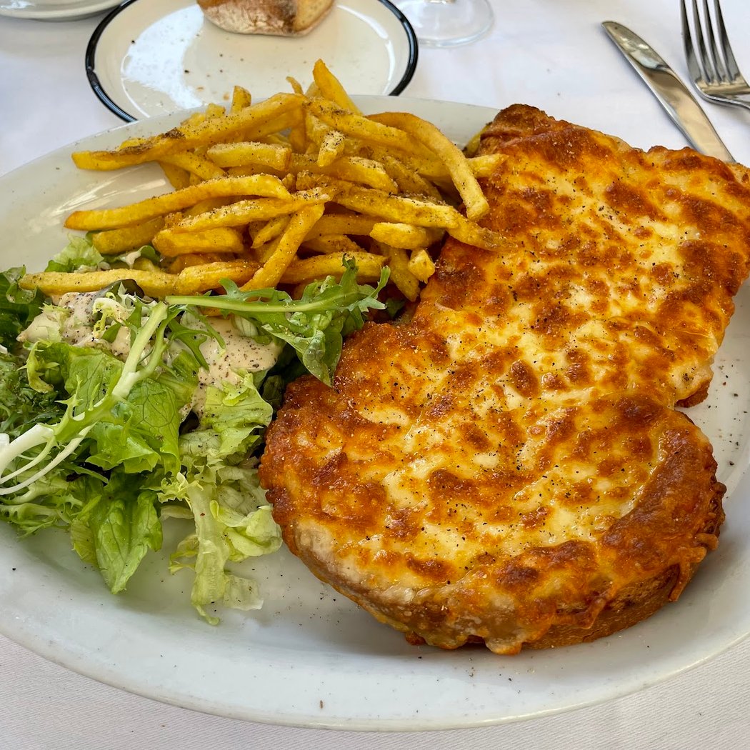 Café La Belle Ferronnière 1