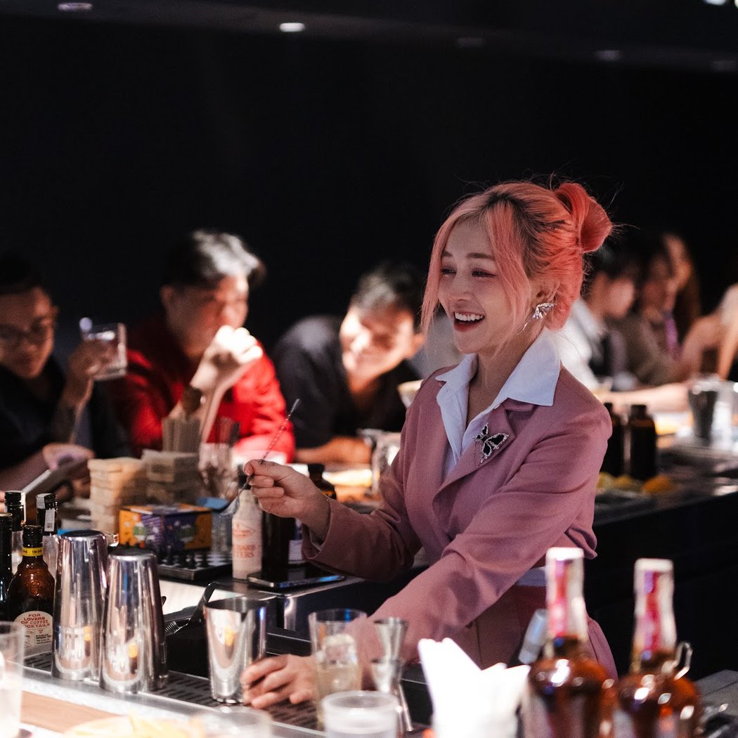 ASMR Bar 2