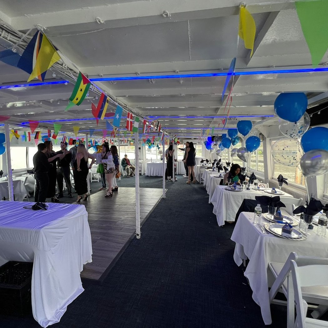 Empire Cruises 3