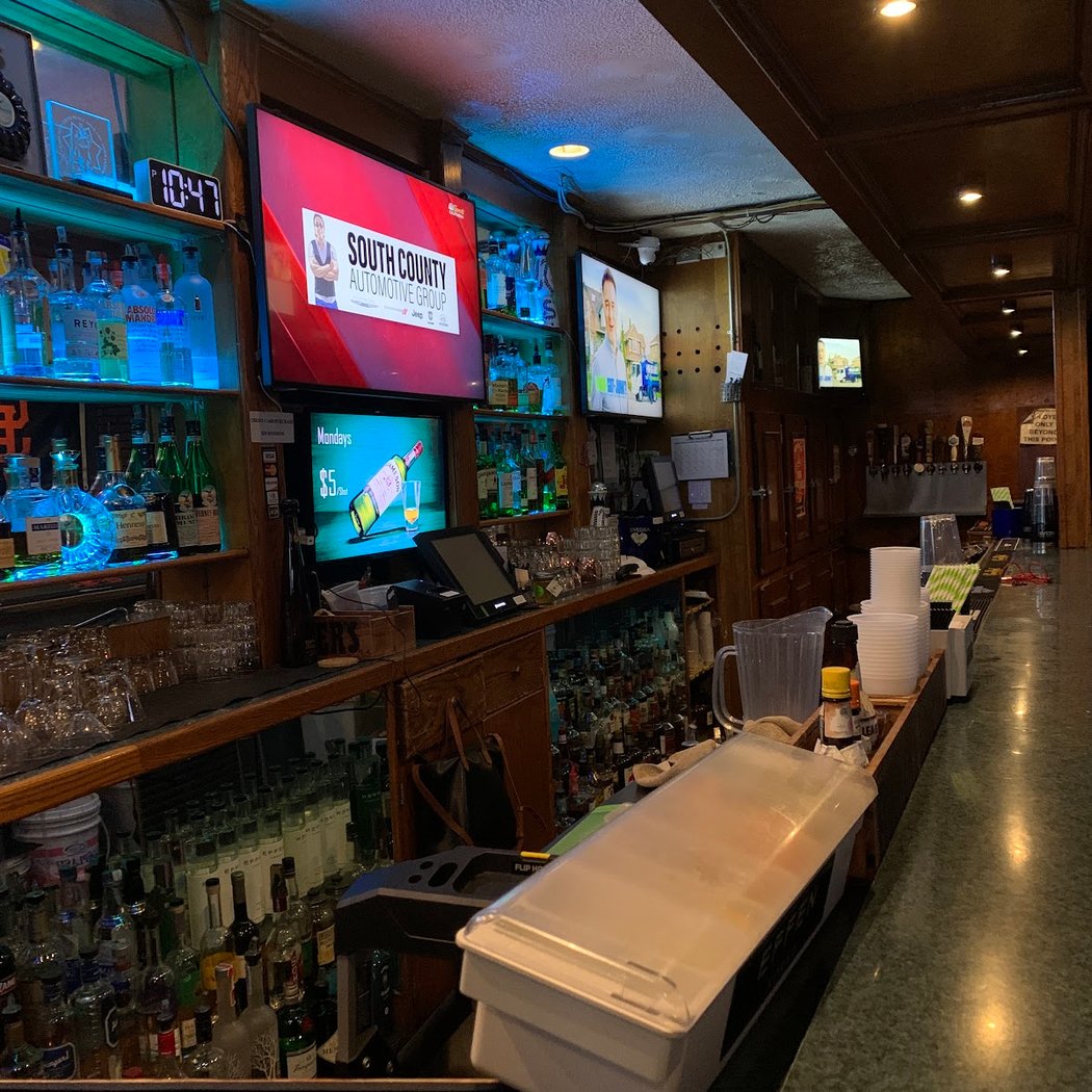 Fire Fly Sports Bar 2