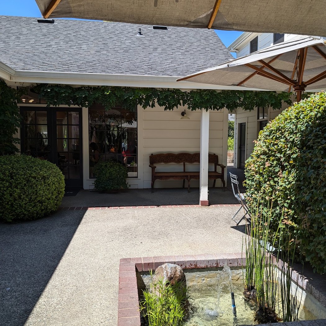 lavender nail salon 2