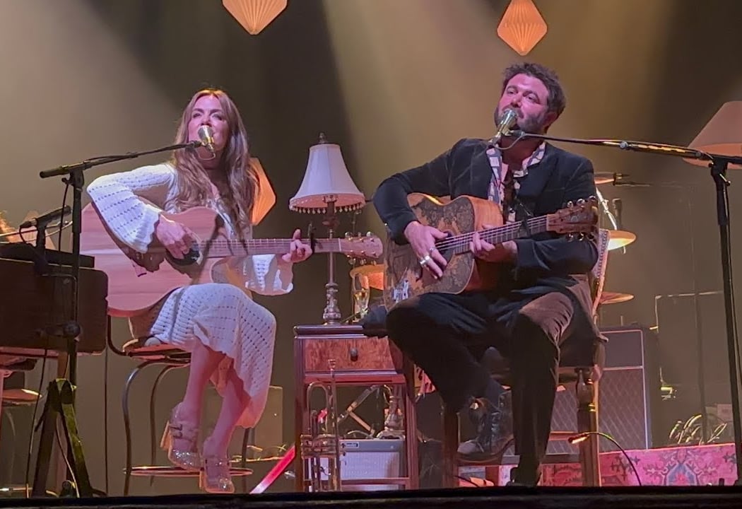 Angus & Julia Stone