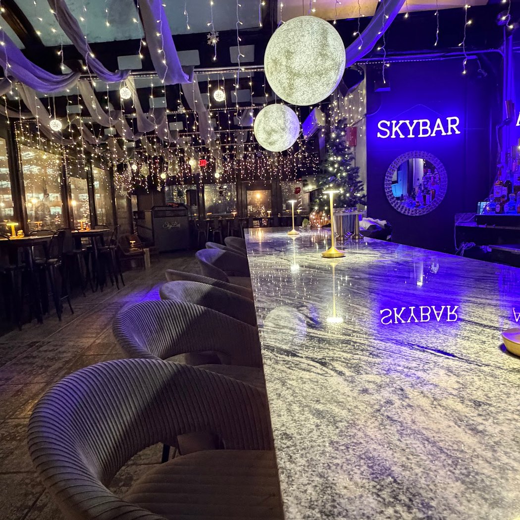 Skybar Rooftop & Lounge 3