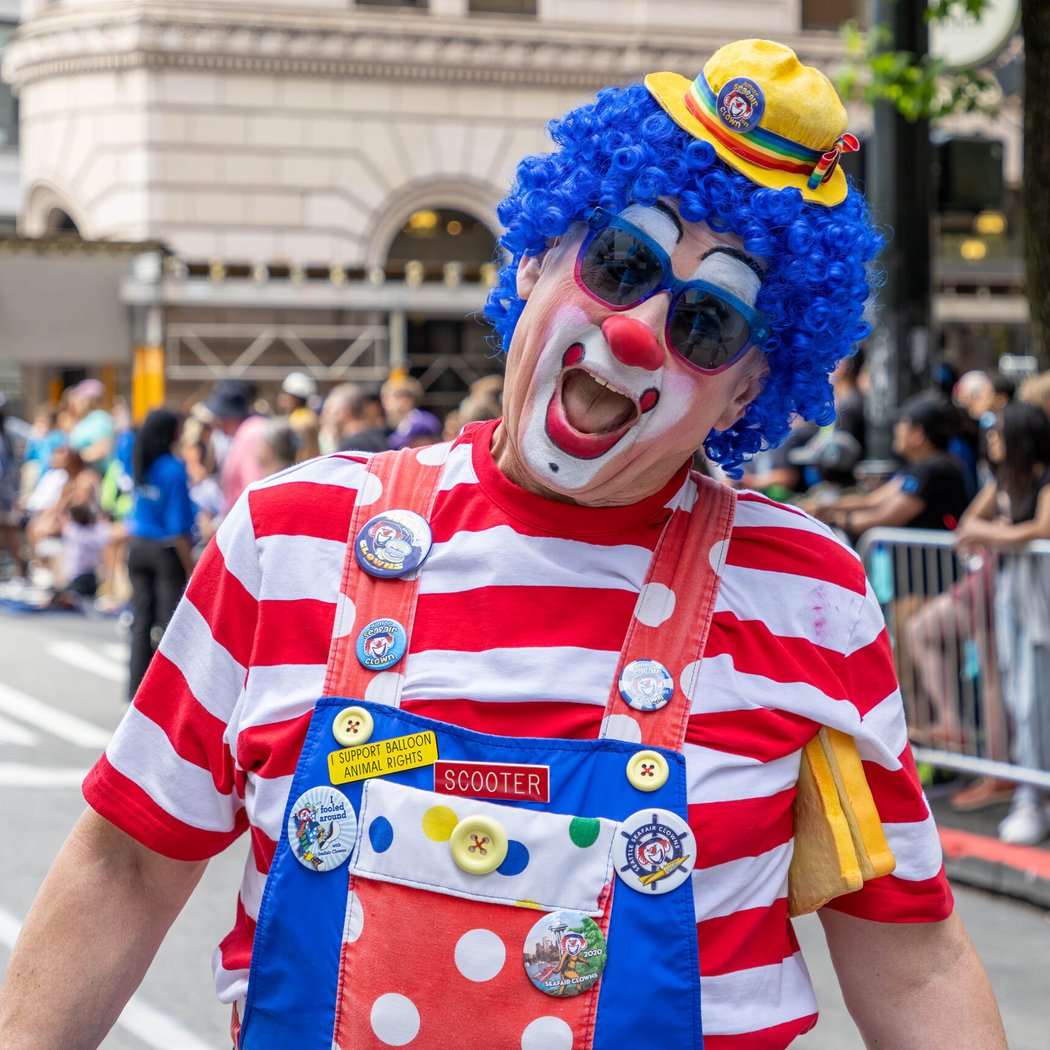 Seafair Clown Arrival 2