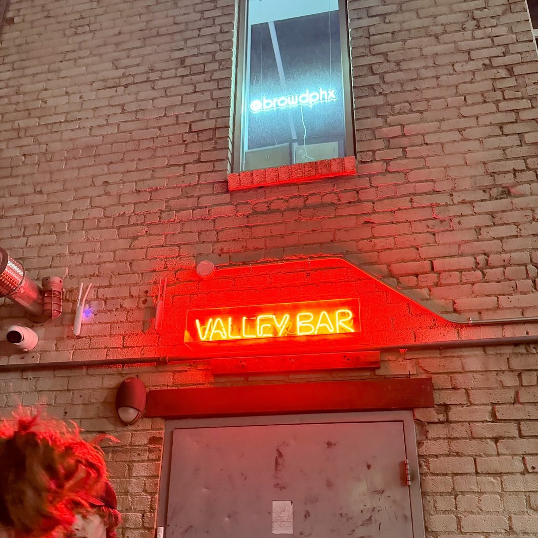 Valley Bar 3