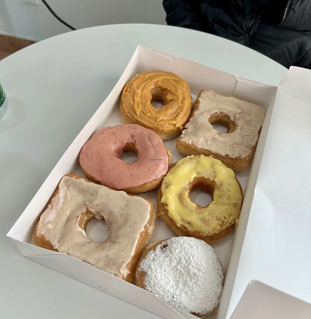 Gigi's Doughnuts 2