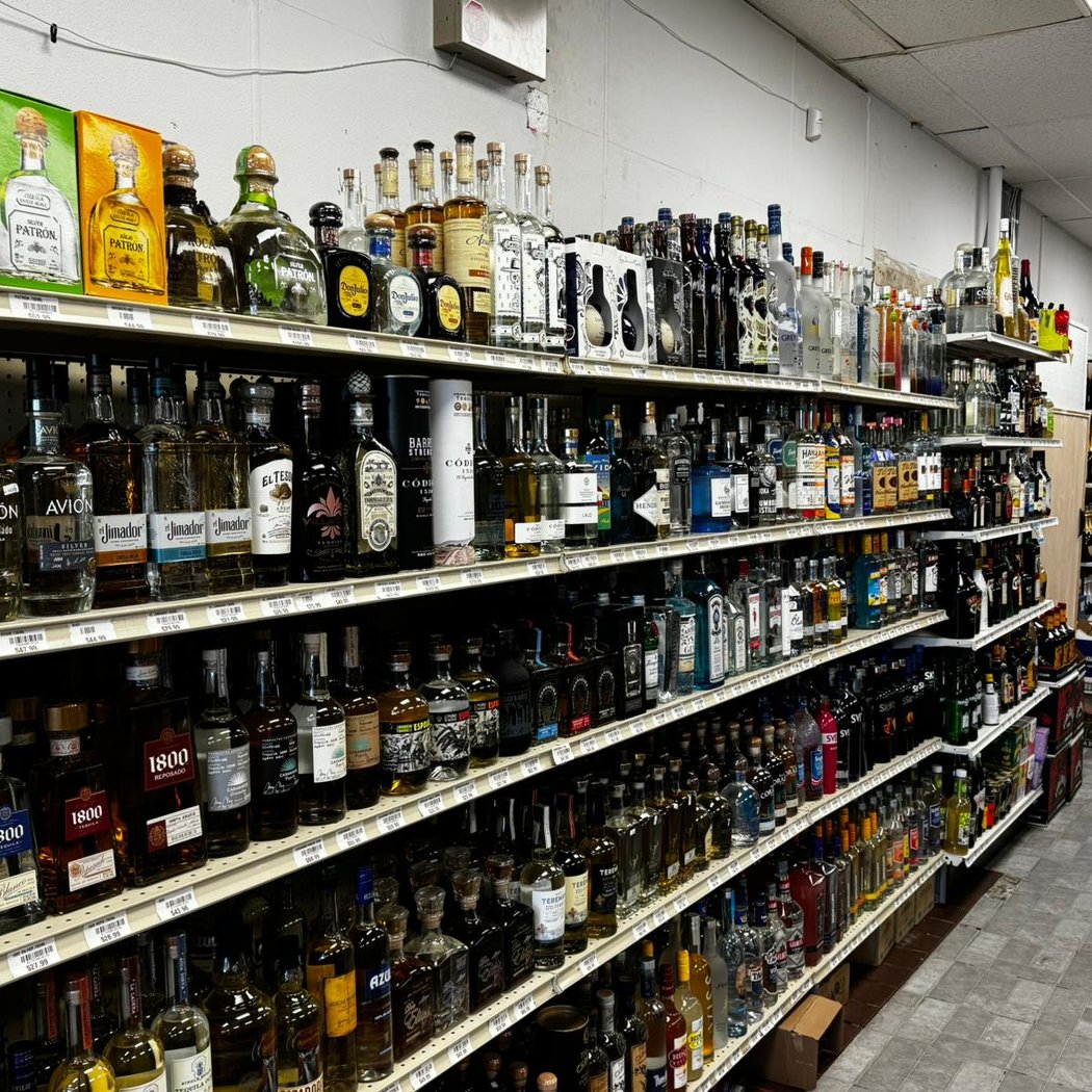 Paradise Wine & Spirits 1