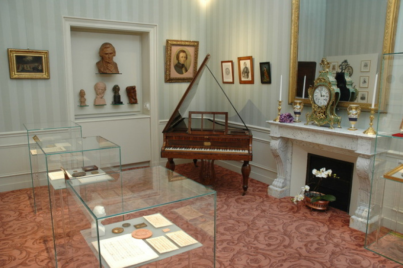 Visite des trois musées de la Bibliothèque Polonaise de Paris 2