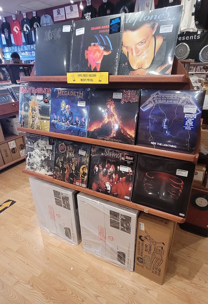 Looney Tunes Record Store 1