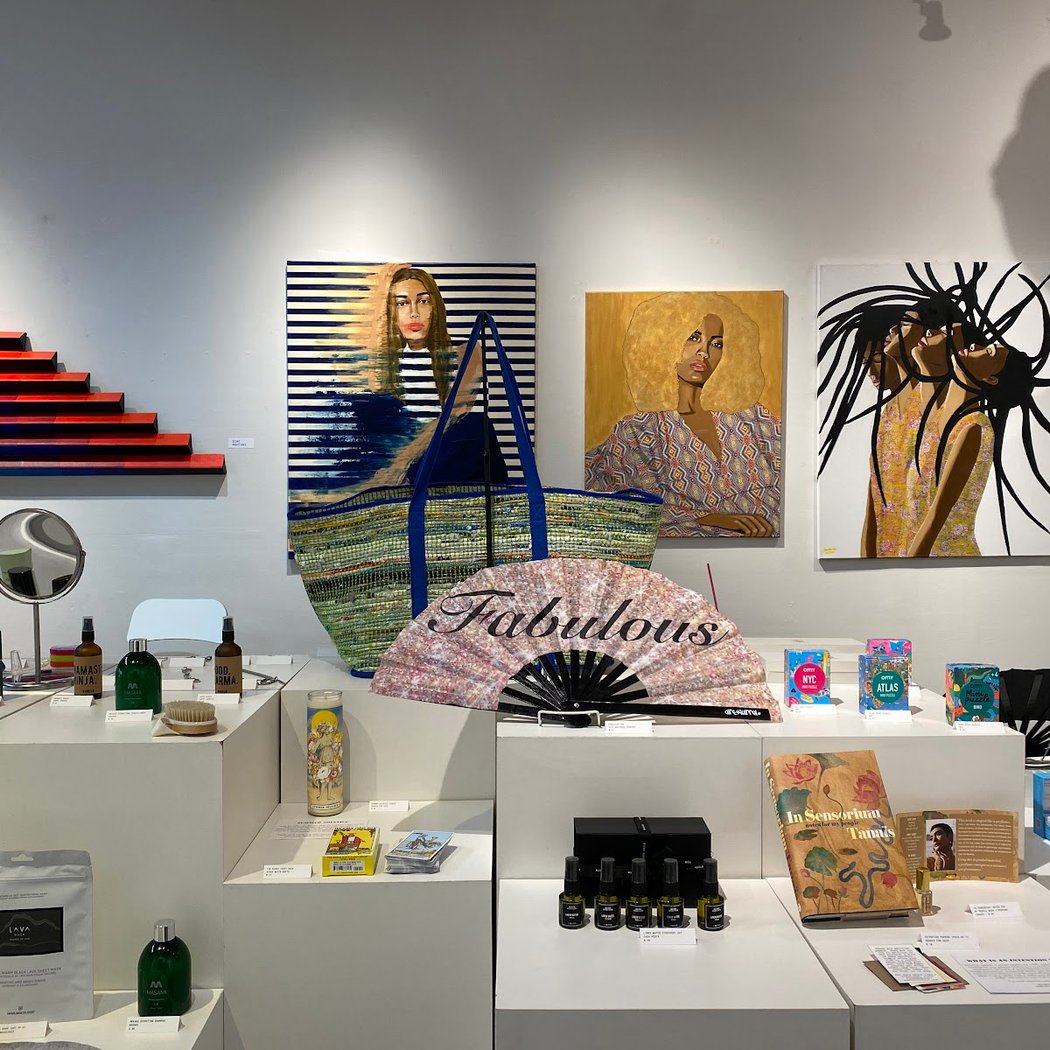 MAISON 10 - GIFT STORE AND ART GALLERY 1