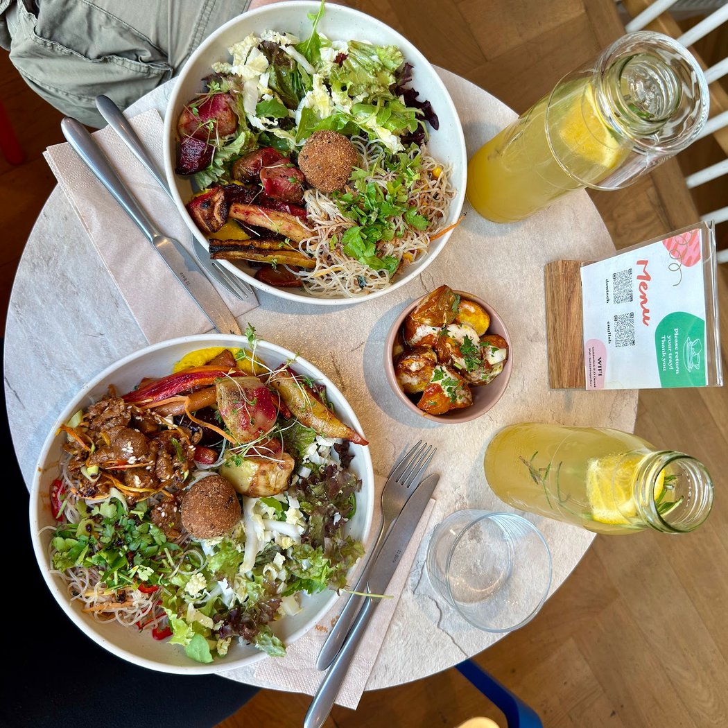 Café "das Goldstück" 1