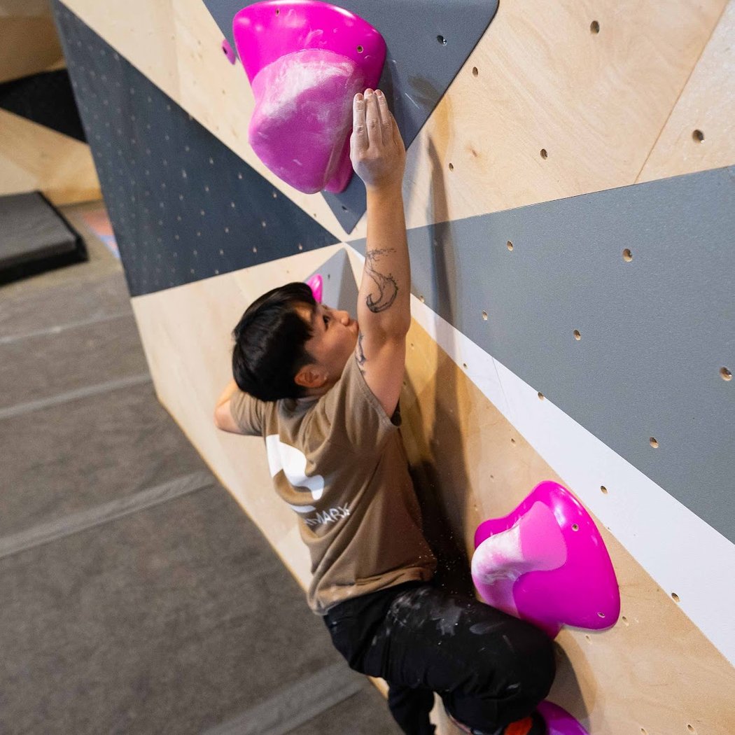 Benchmark Climbing 3