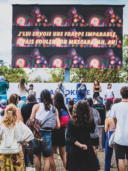 Giant Karaoke of the Marseille Summer 1