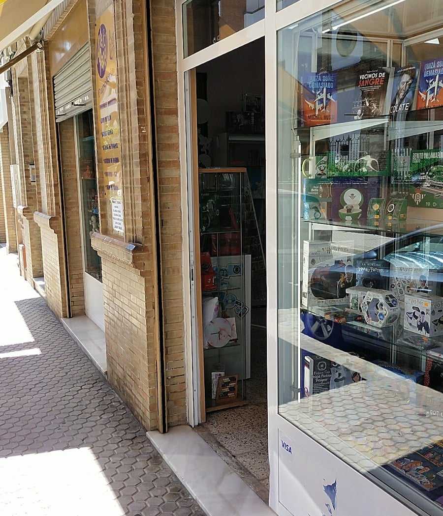 Libreria Triana 3
