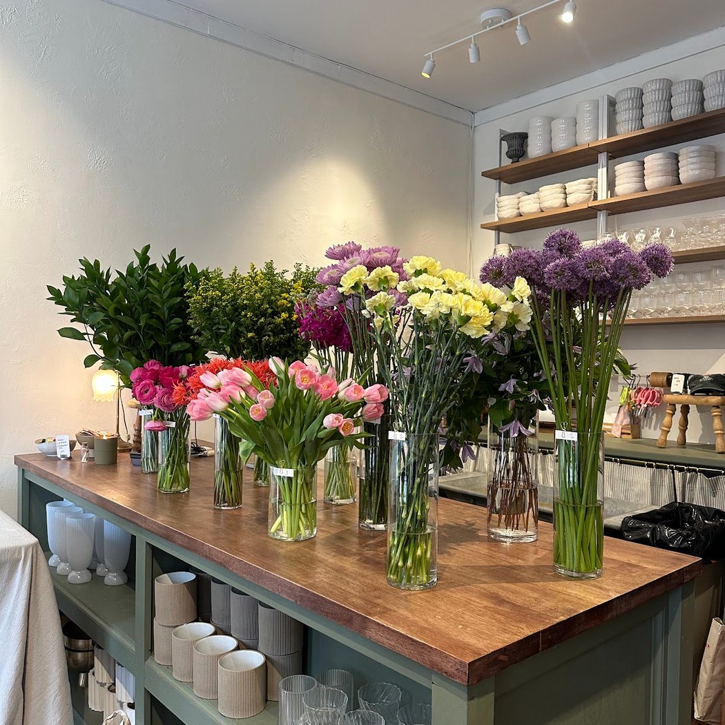 Summer Solstice Flower Crown Floral Arranging Workshop 3