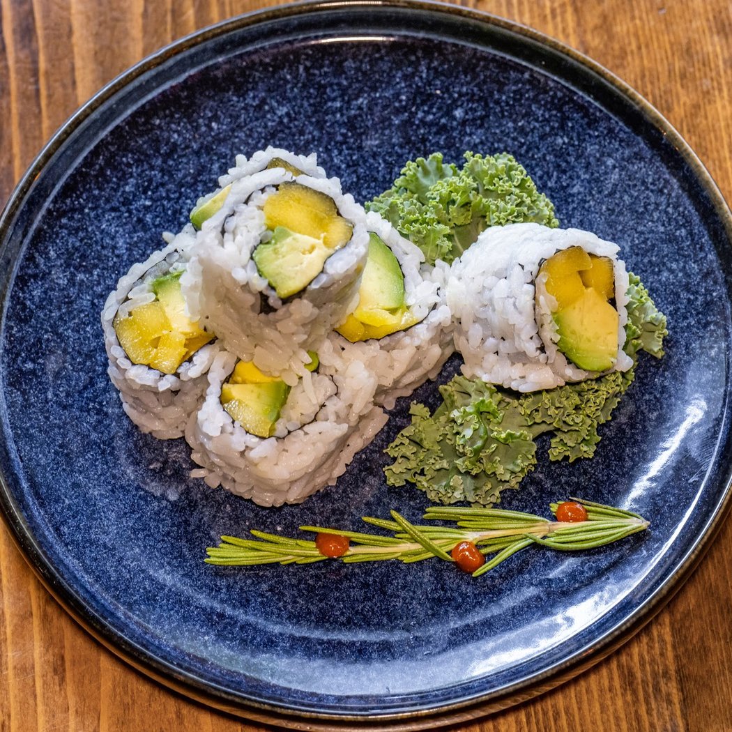 Sushi & Noodles 3