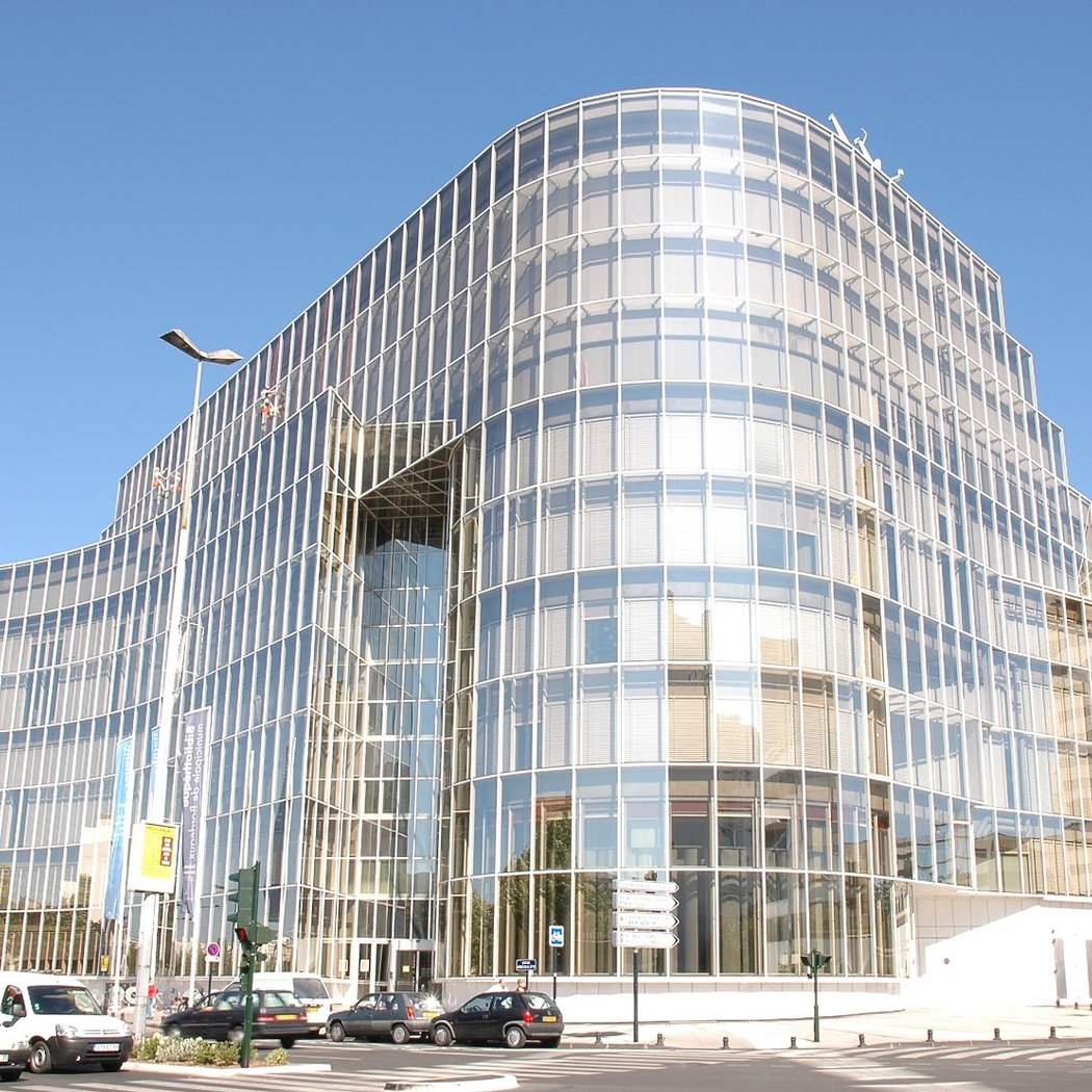 Library Mériadeck 2