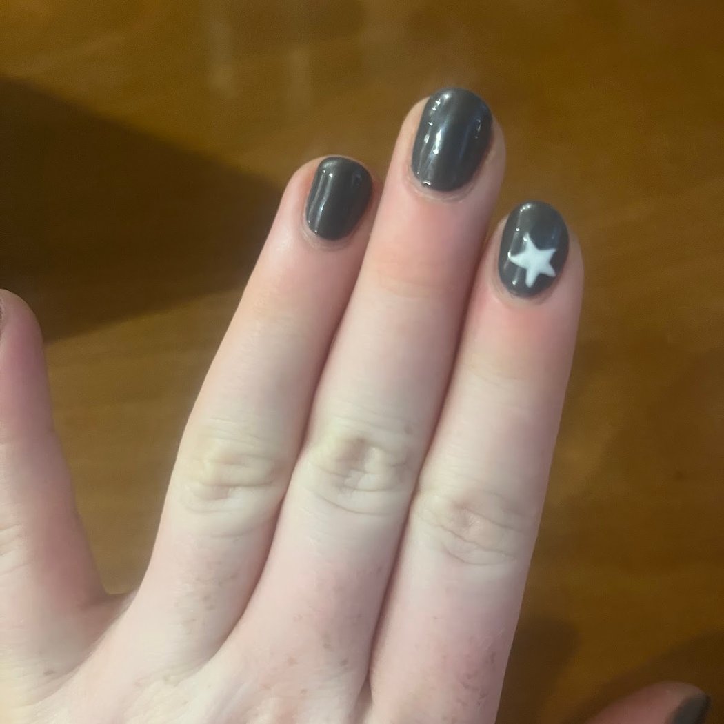 Holiday Giveaway at Zen Nails 3