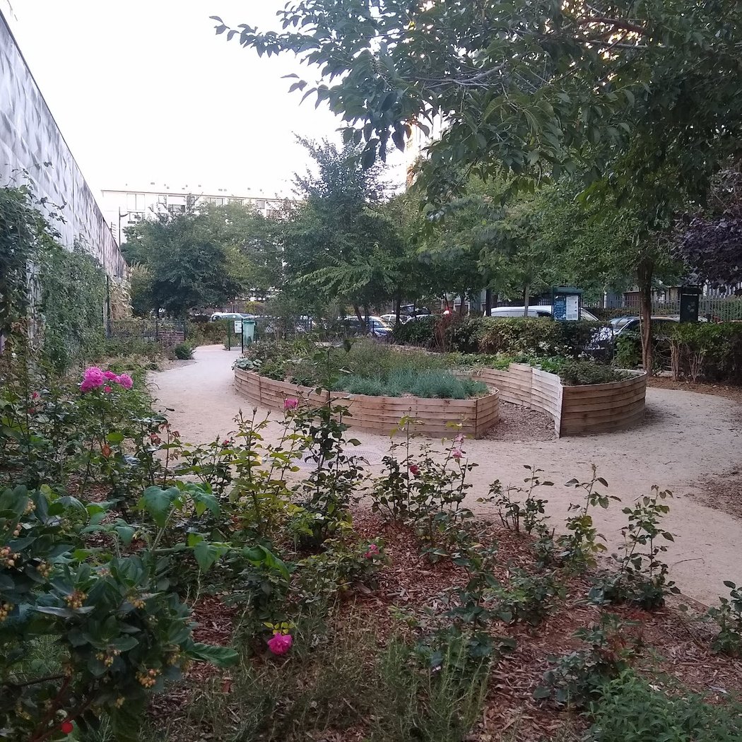 Jardin Maronites-Pressoir 2