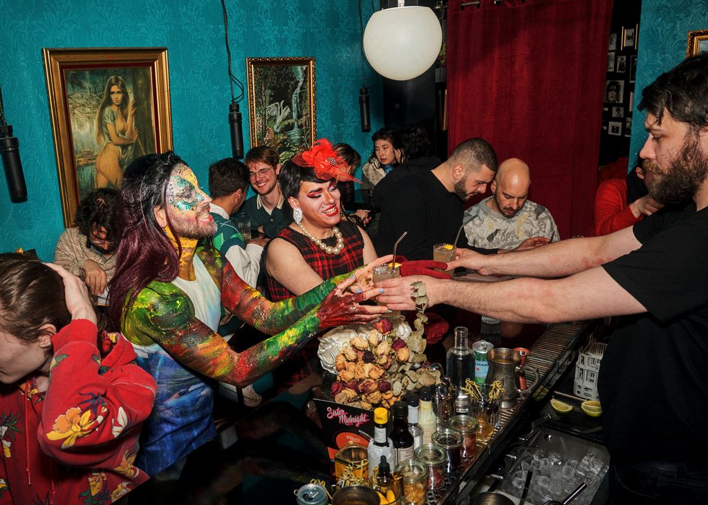 Saturday Evening Drag and Burlesque Performances 1