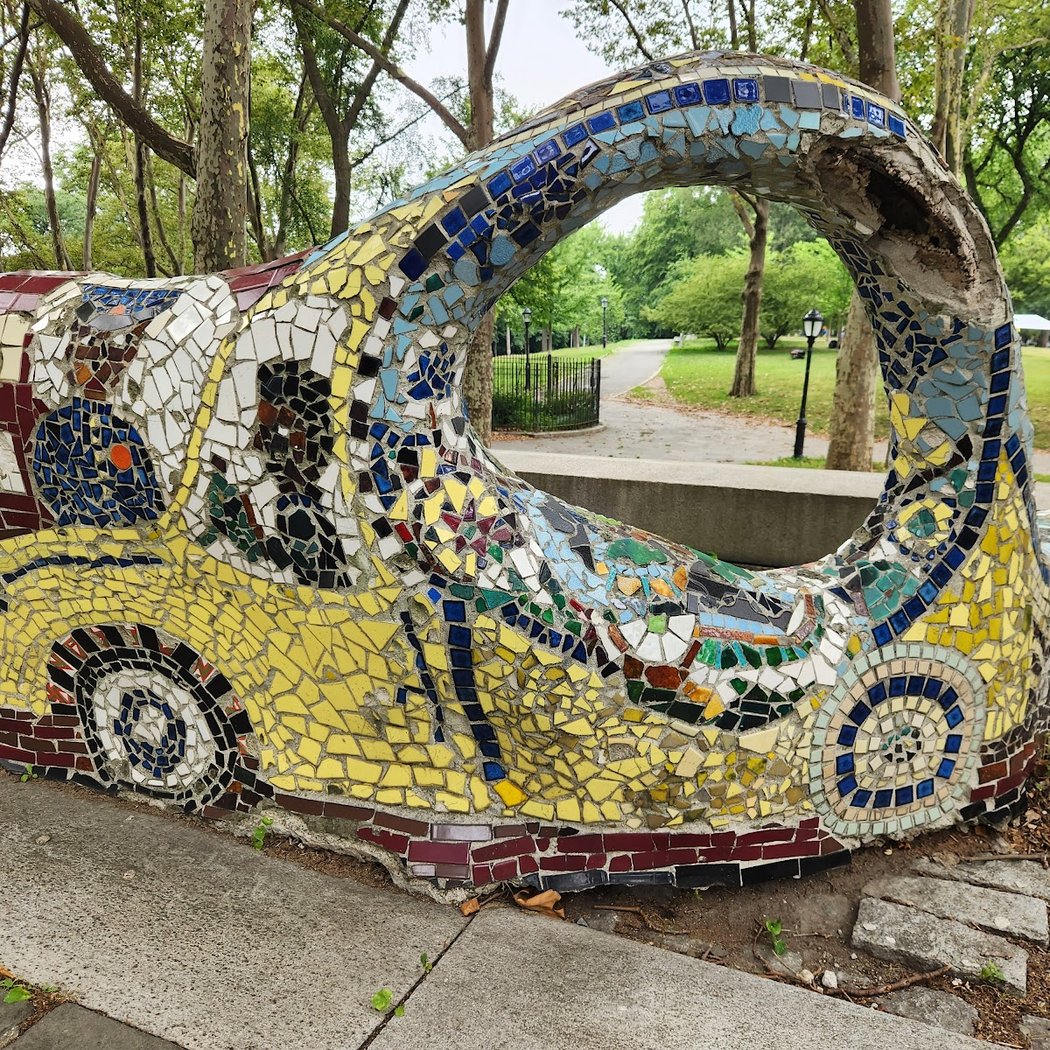 Mosaic Rolling Bench at General Grant National Memorial 3