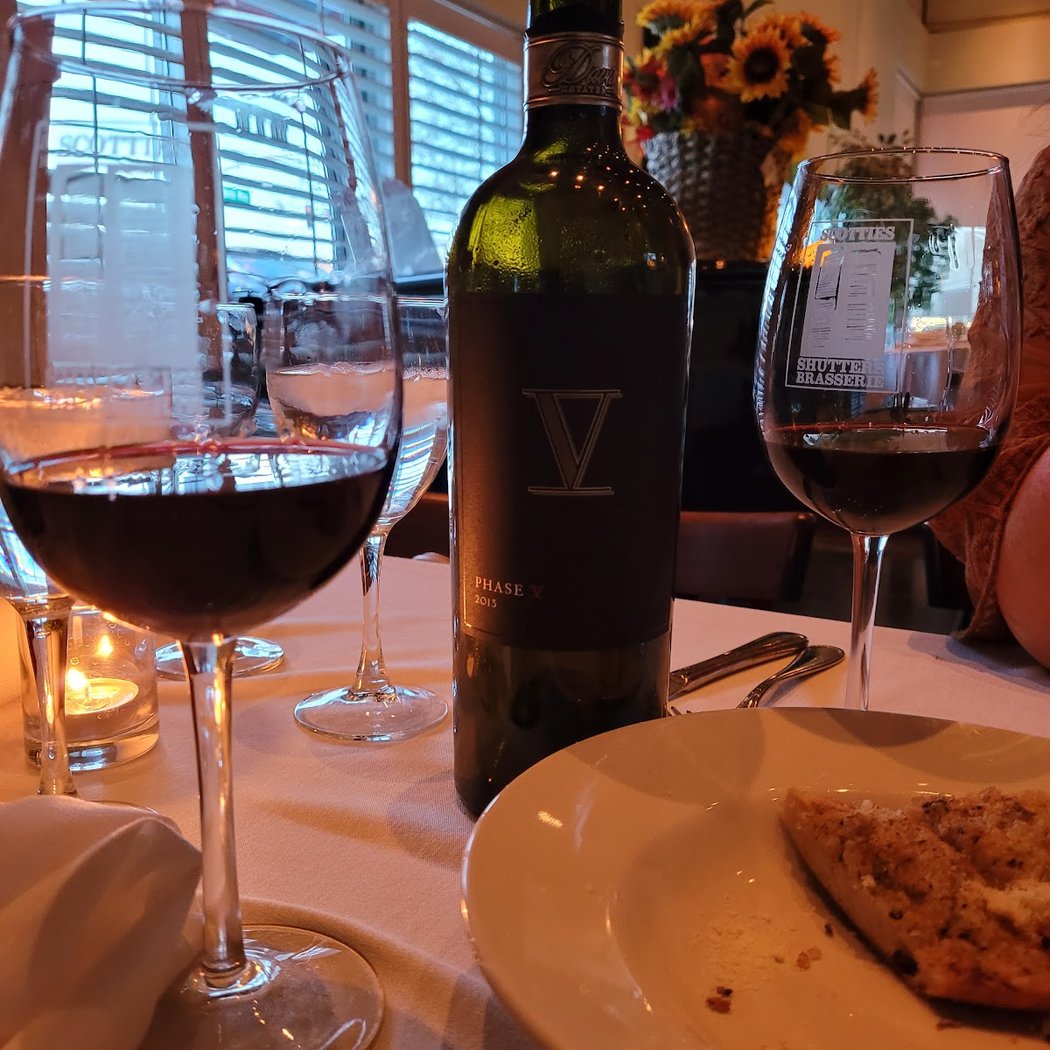 Scotties Shutters Brasserie 3