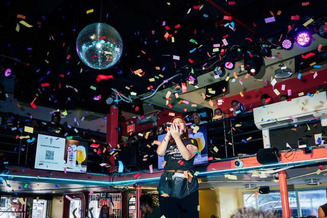 Ellen's Stardust Diner 1