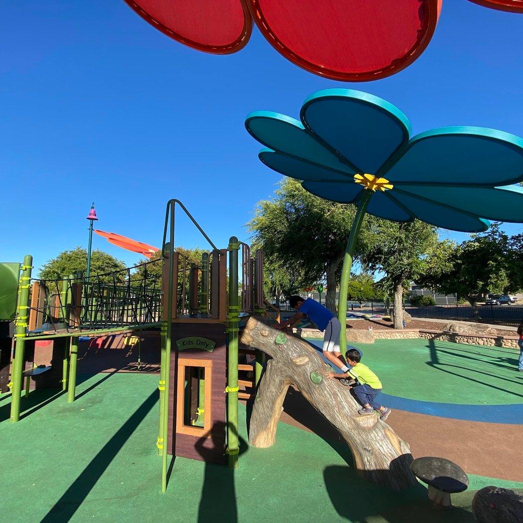 LARPD Rec-On-The-Go: Father's Day Project