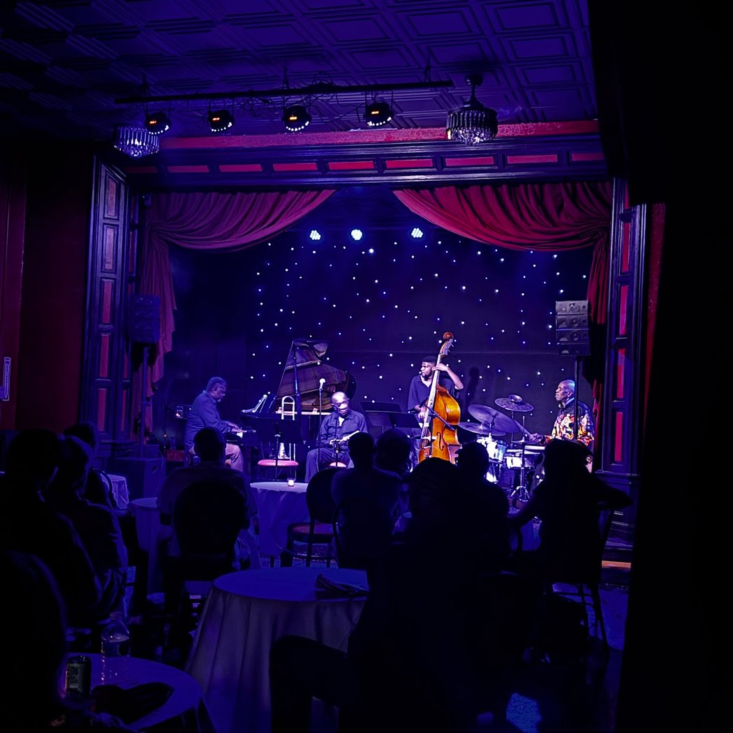 Old School Swing featuring Ahlfabet Swing Group Jazz Sextet 4