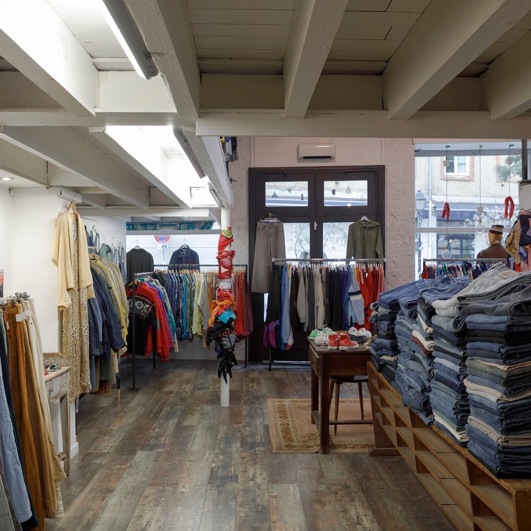 LEONARD Vintage Store 5