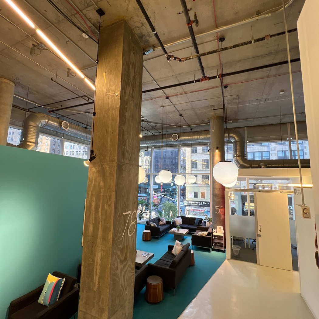 Networking event with a panel on raising pre-seed money for B2B startups 3