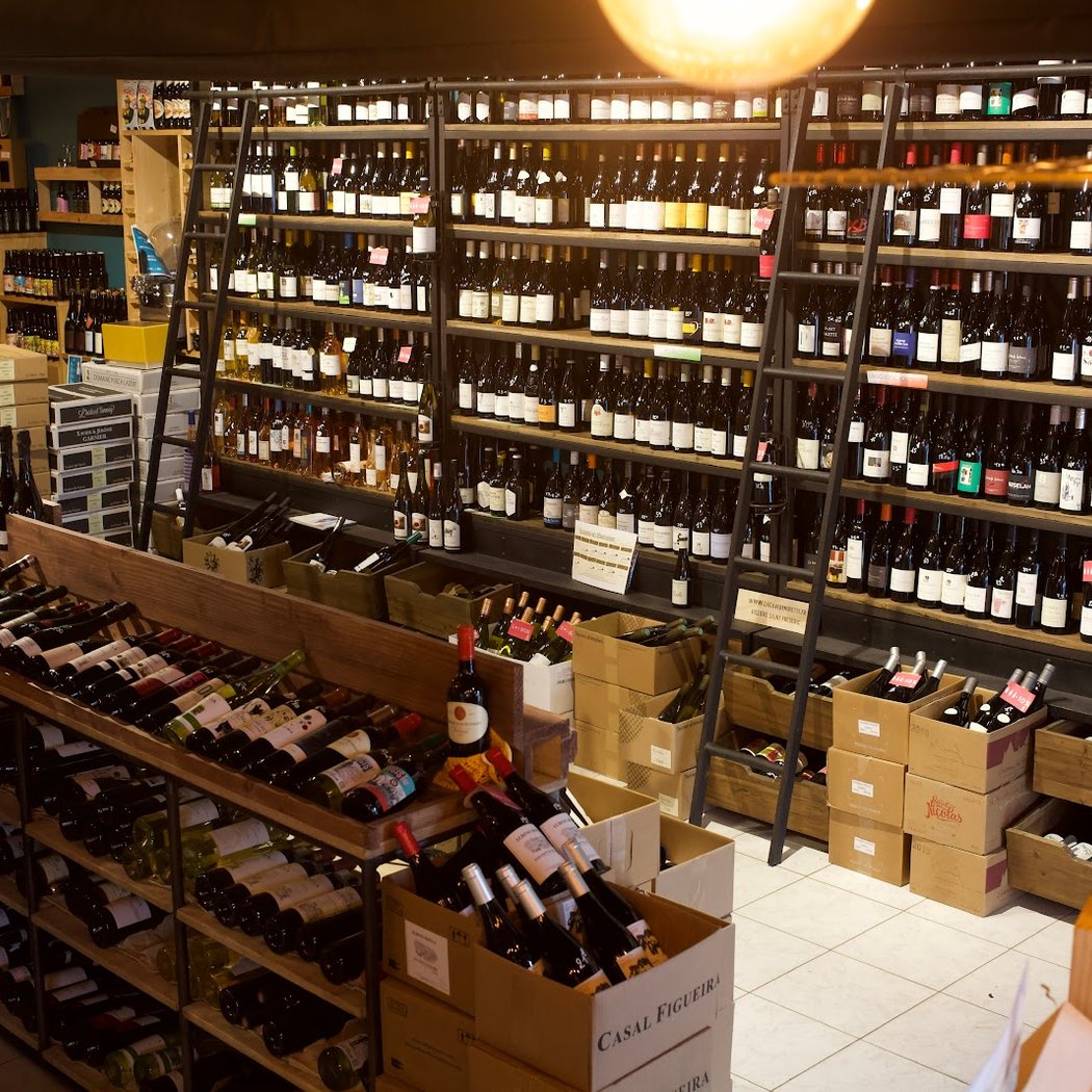 La Cave By Moretti - Cave à vin & Aperitivo - Villiers-Saint-Frédéric 3